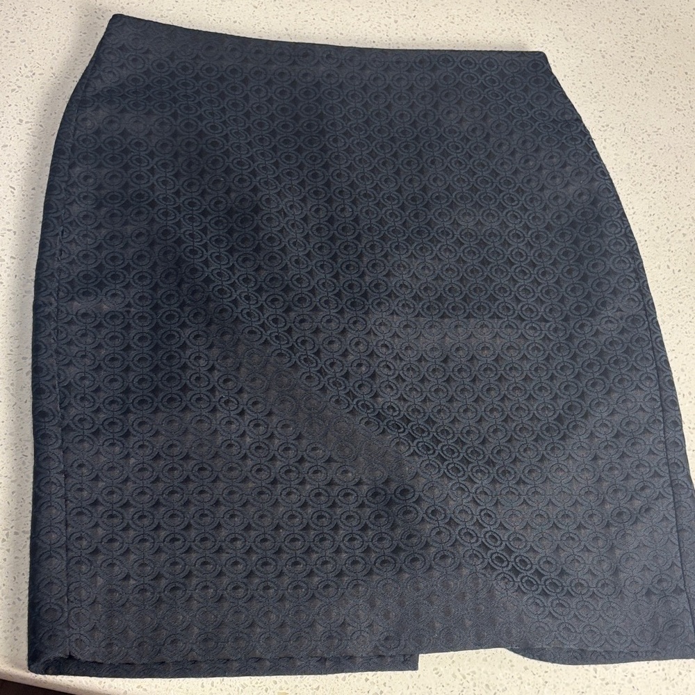 Banana Republic Black Textured Pencil Skirt